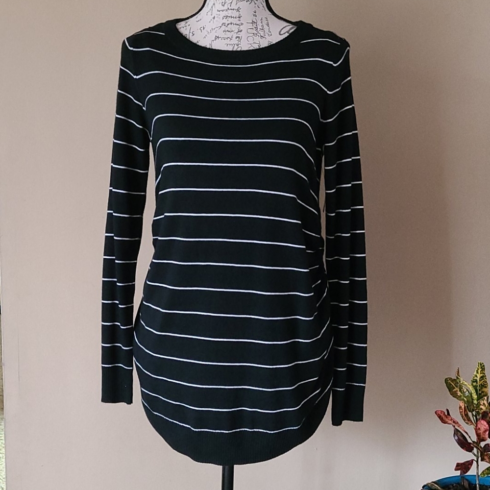 Isabel maternity stripe black-and-white Top! New